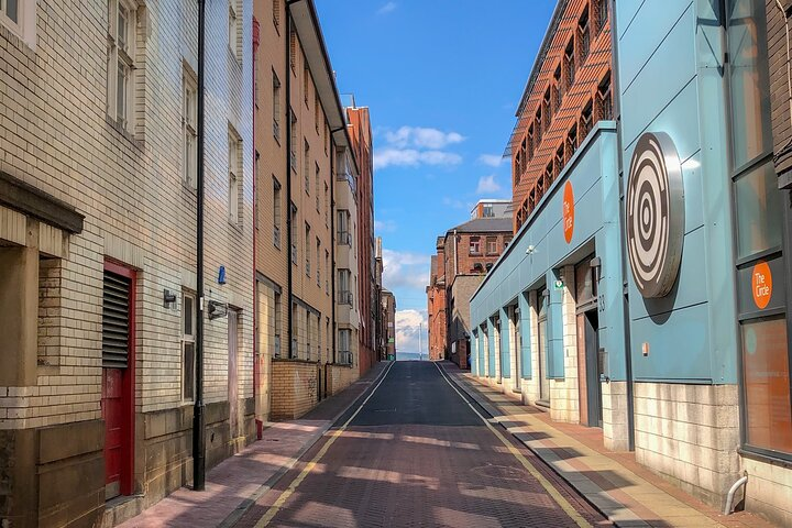 Sheffield Tour App, Hidden Gems Game and Big Britain Quiz (1 Day Pass) UK - Photo 1 of 6